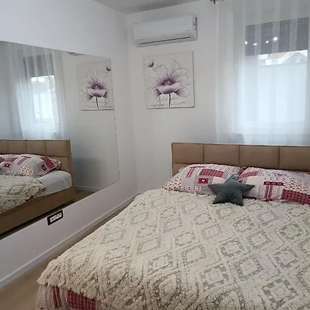 Gea 7 Sa Parking Mestom Apartmán *