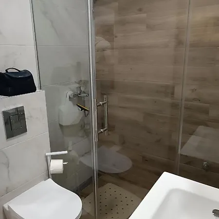 Gea 7 Sa Parking Mestom Novi Sad