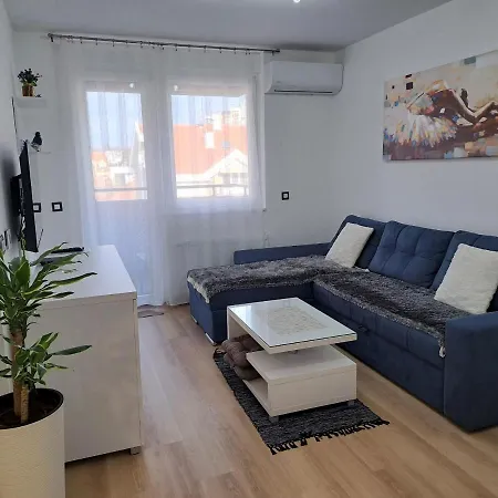 Apartment Gea 7 Sa Parking Mestom Novi Sad