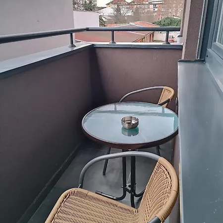 Gea 7 Sa Parking Mestom Apartment Novi Sad