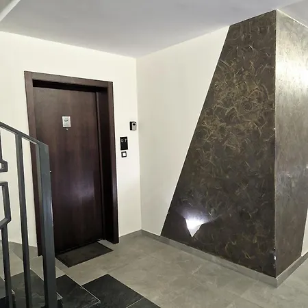 Gea 7 Sa Parking Mestom Apartment *