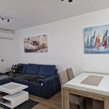 Gea 7 Sa Parking Mestom Novi Sad