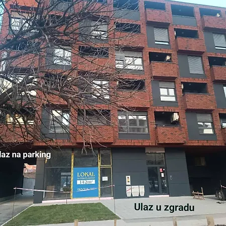 Gea 7 Sa Parking Mestom Apartmán *