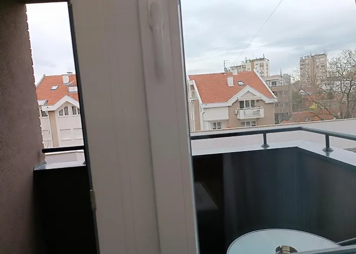 Gea 7 Sa Parking Mestom 아파트 *