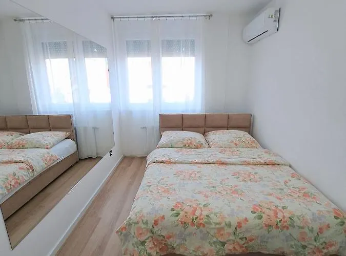 Gea 7 Sa Parking Mestom 아파트